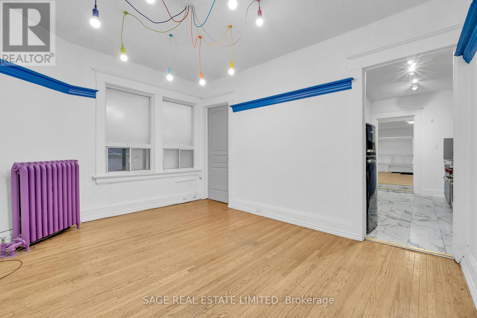 Upper - 1108 St. Clair Avenue W, Toronto, Ontario  M6E 1A7 - Photo 5 - C12646484