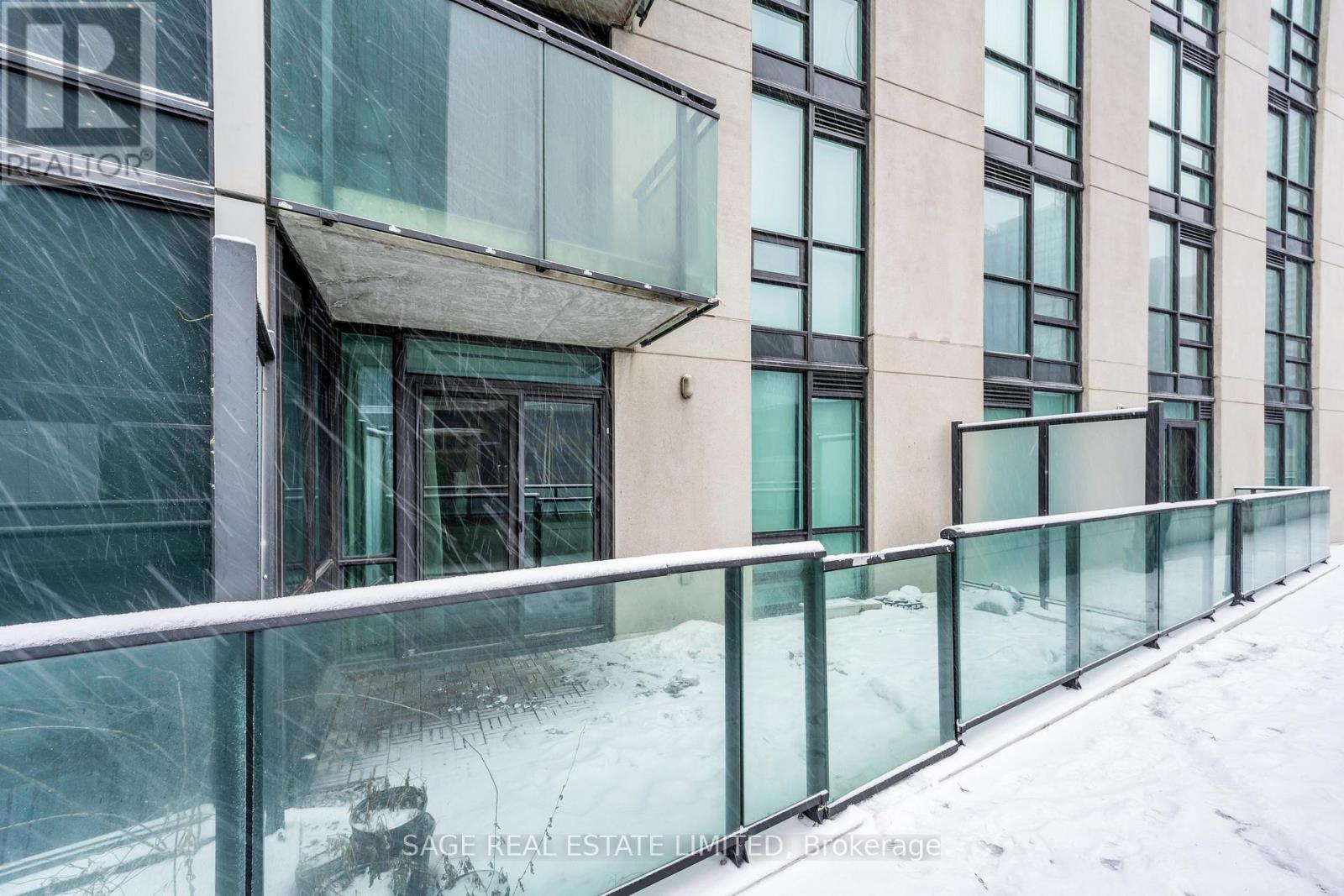 504 - 18 Harbour Street, Toronto, Ontario  M5J 2Z6 - Photo 22 - C12768312