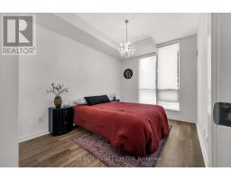 504 - 18 HARBOUR STREET, Toronto, Ontario