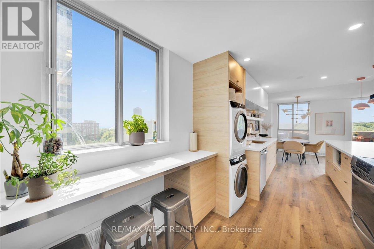 501 - 35 Ormskirk Avenue, Toronto, Ontario  M6S 1A8 - Photo 13 - W12559182