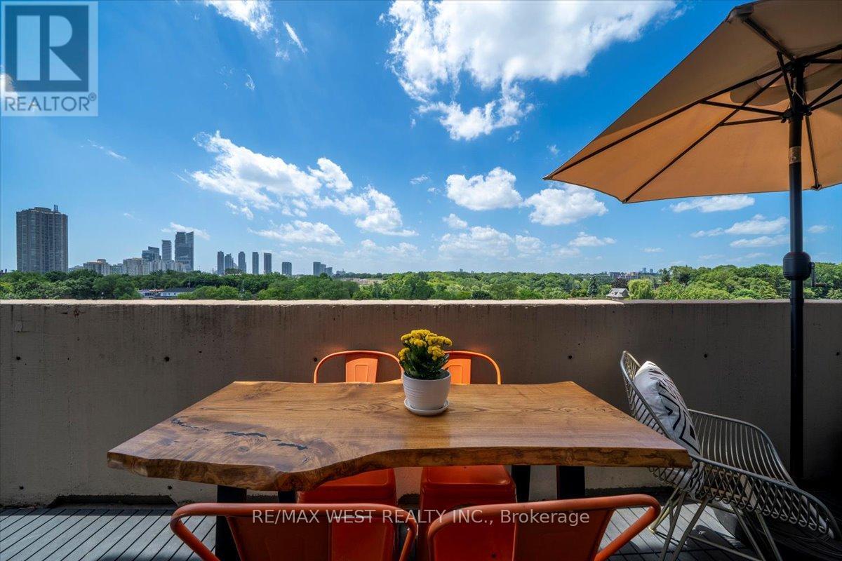 501 - 35 Ormskirk Avenue, Toronto, Ontario  M6S 1A8 - Photo 29 - W12559182