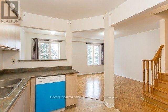 9 - 120 Railroad Street, Brampton, Ontario  L6X 5A1 - Photo 7 - W12662772