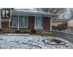 102 CALMCREST Drive Unit# 2, Kitchener, Ontario