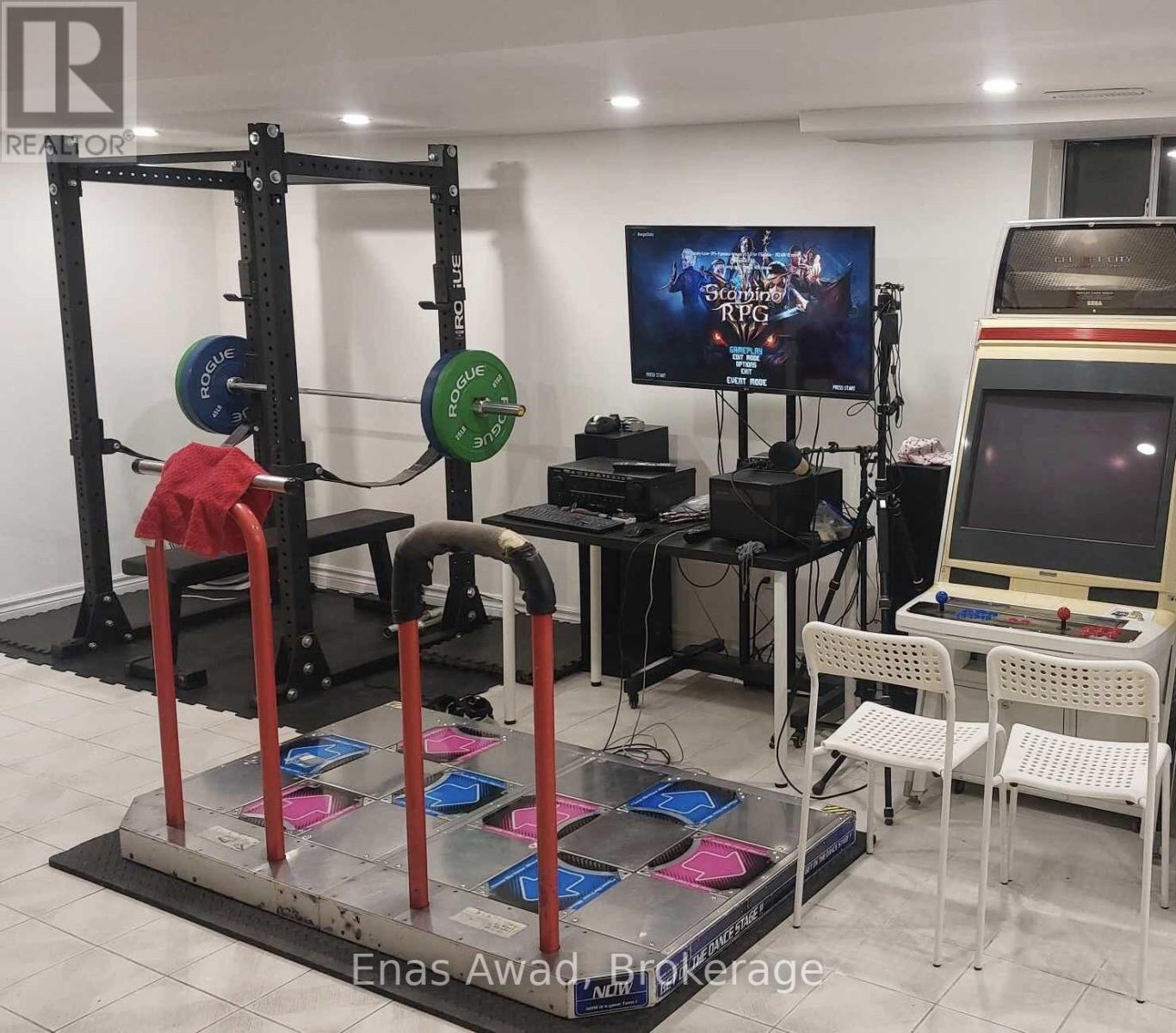 312 Strathmore Boulevard, Toronto (Danforth), Ontario  M4J 1P8 - Photo 5 - E12768456