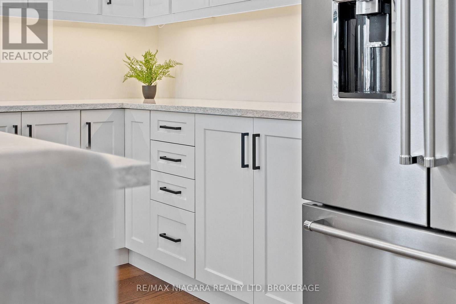 3359 Willguard Court, Niagara Falls (Chippawa), Ontario  L2G 0Z9 - Photo 11 - X12768460