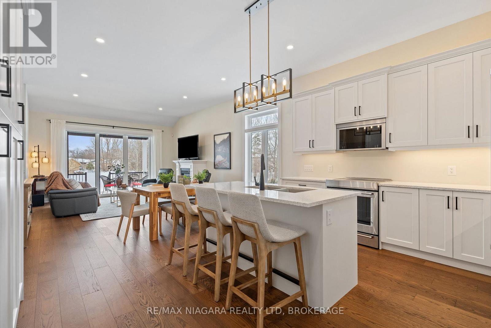 3359 Willguard Court, Niagara Falls (Chippawa), Ontario  L2G 0Z9 - Photo 3 - X12768460