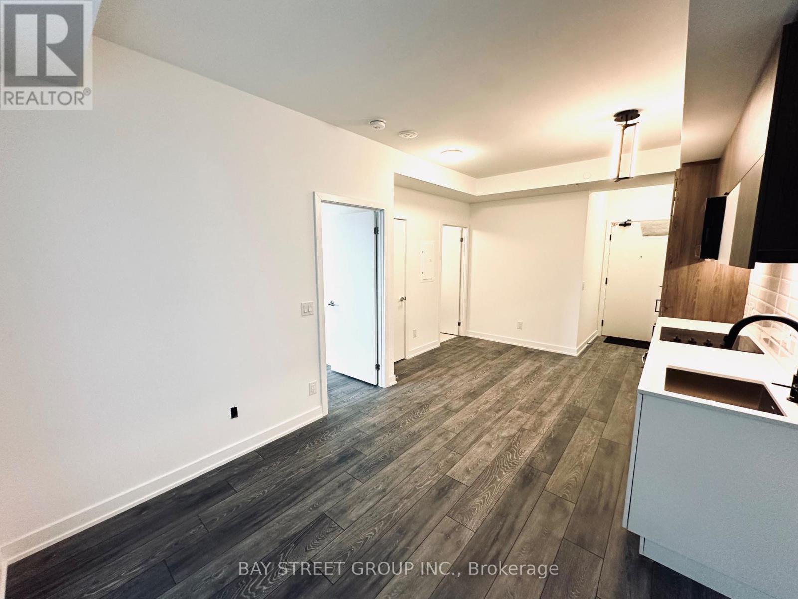 327 - 8888 Yonge Street, Richmond Hill (South Richvale), Ontario  L4C 5V6 - Photo 6 - N12768442