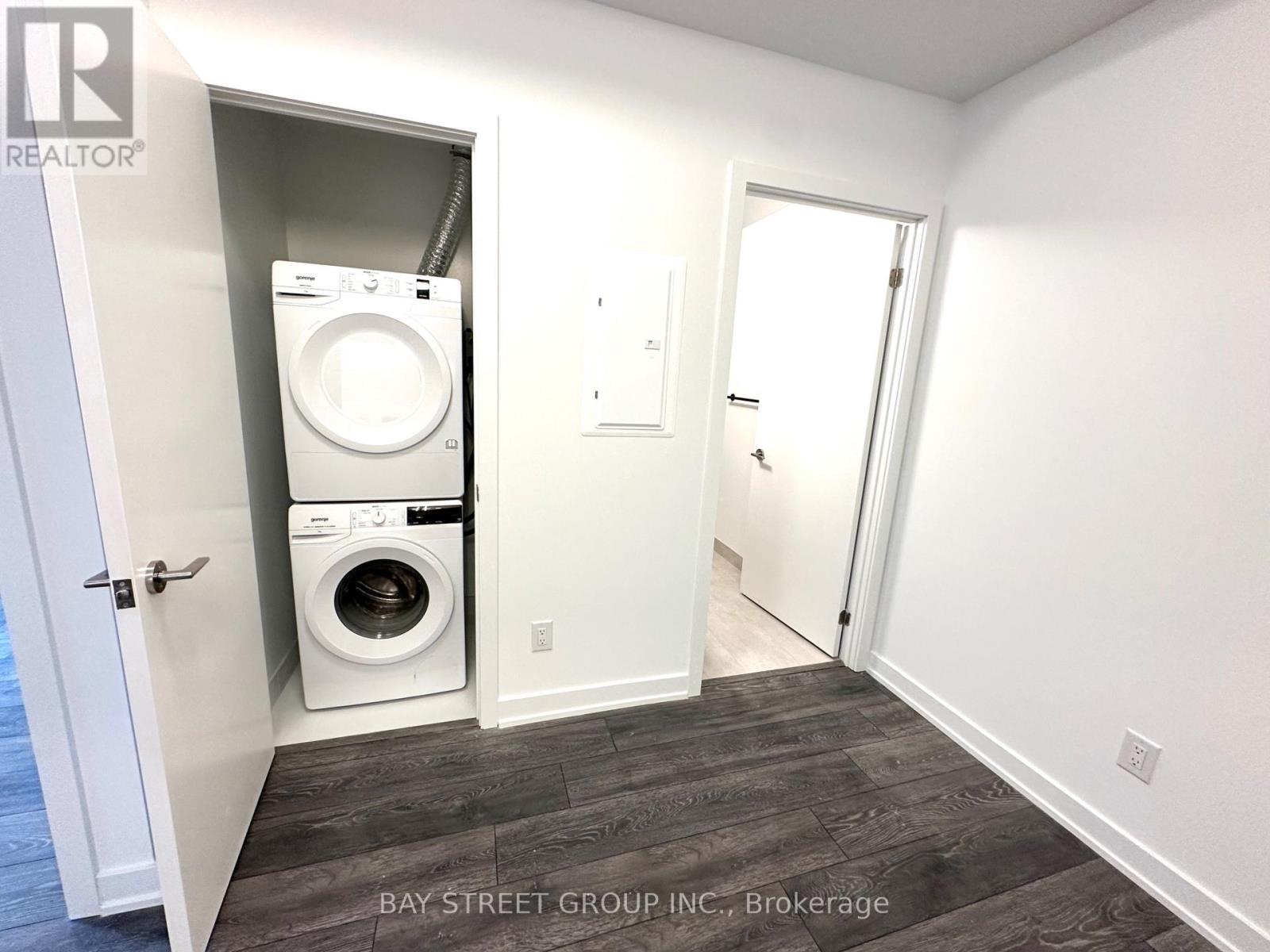 327 - 8888 Yonge Street, Richmond Hill (South Richvale), Ontario  L4C 5V6 - Photo 7 - N12768442