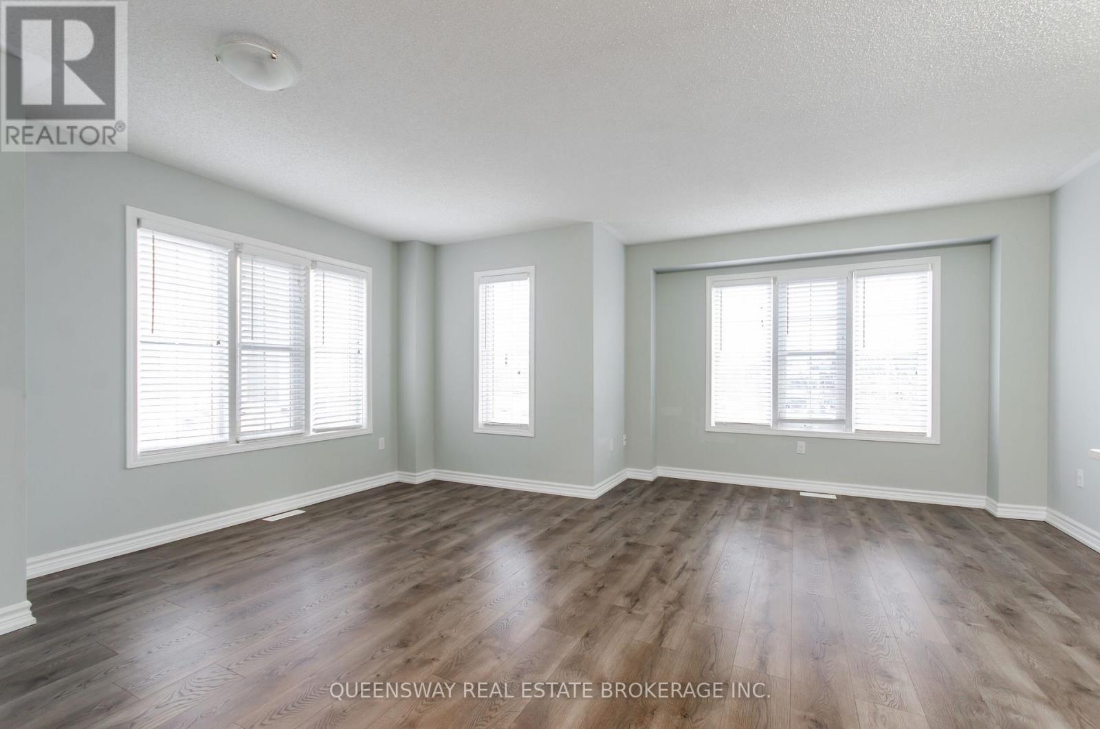 20 Woltner Way, Markham, Ontario  L3R 5Y7 - Photo 5 - N12768448