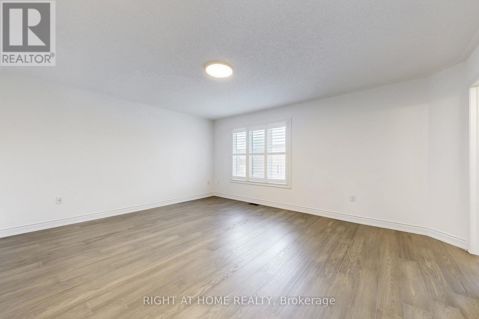 14 Heritage Street, Bradford West Gwillimbury (Bradford), Ontario  L3Z 0X5 - Photo 18 - N12768466