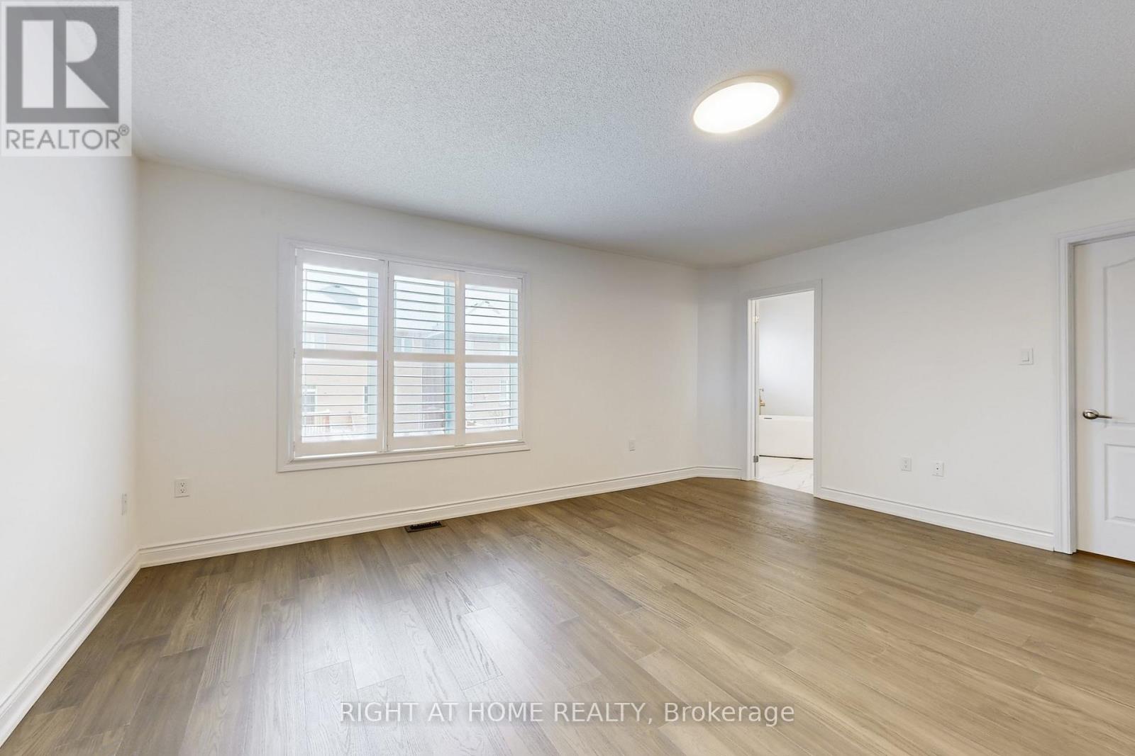 14 Heritage Street, Bradford West Gwillimbury (Bradford), Ontario  L3Z 0X5 - Photo 19 - N12768466