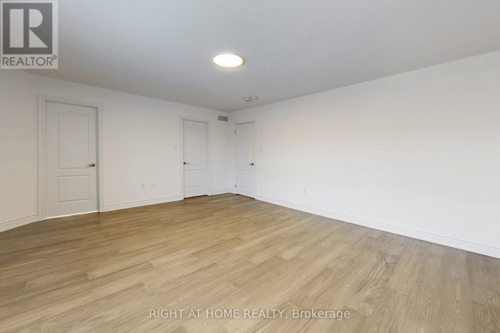 14 Heritage Street, Bradford West Gwillimbury (Bradford), Ontario  L3Z 0X5 - Photo 20 - N12768466