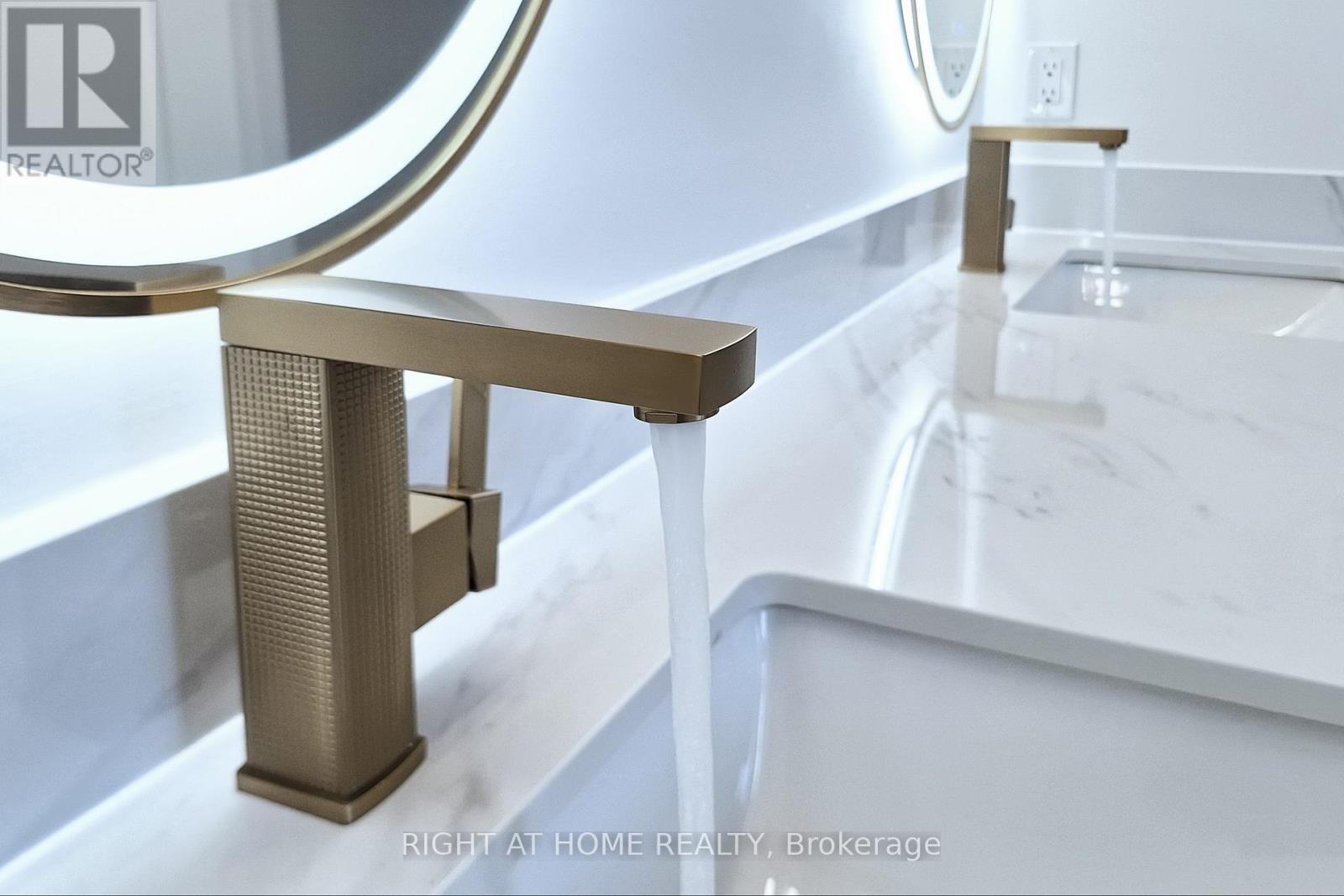 14 Heritage Street, Bradford West Gwillimbury (Bradford), Ontario  L3Z 0X5 - Photo 24 - N12768466