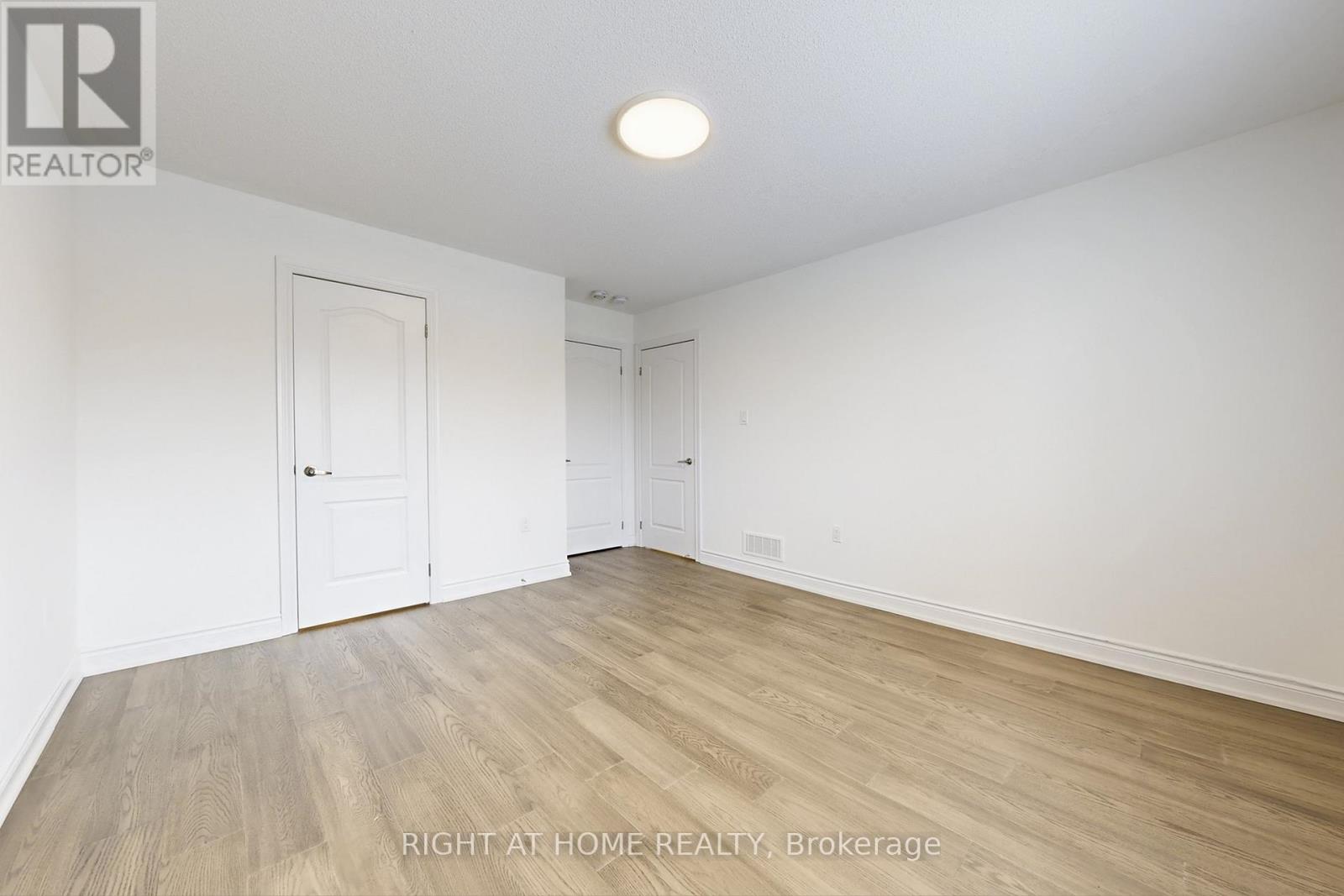 14 Heritage Street, Bradford West Gwillimbury (Bradford), Ontario  L3Z 0X5 - Photo 34 - N12768466