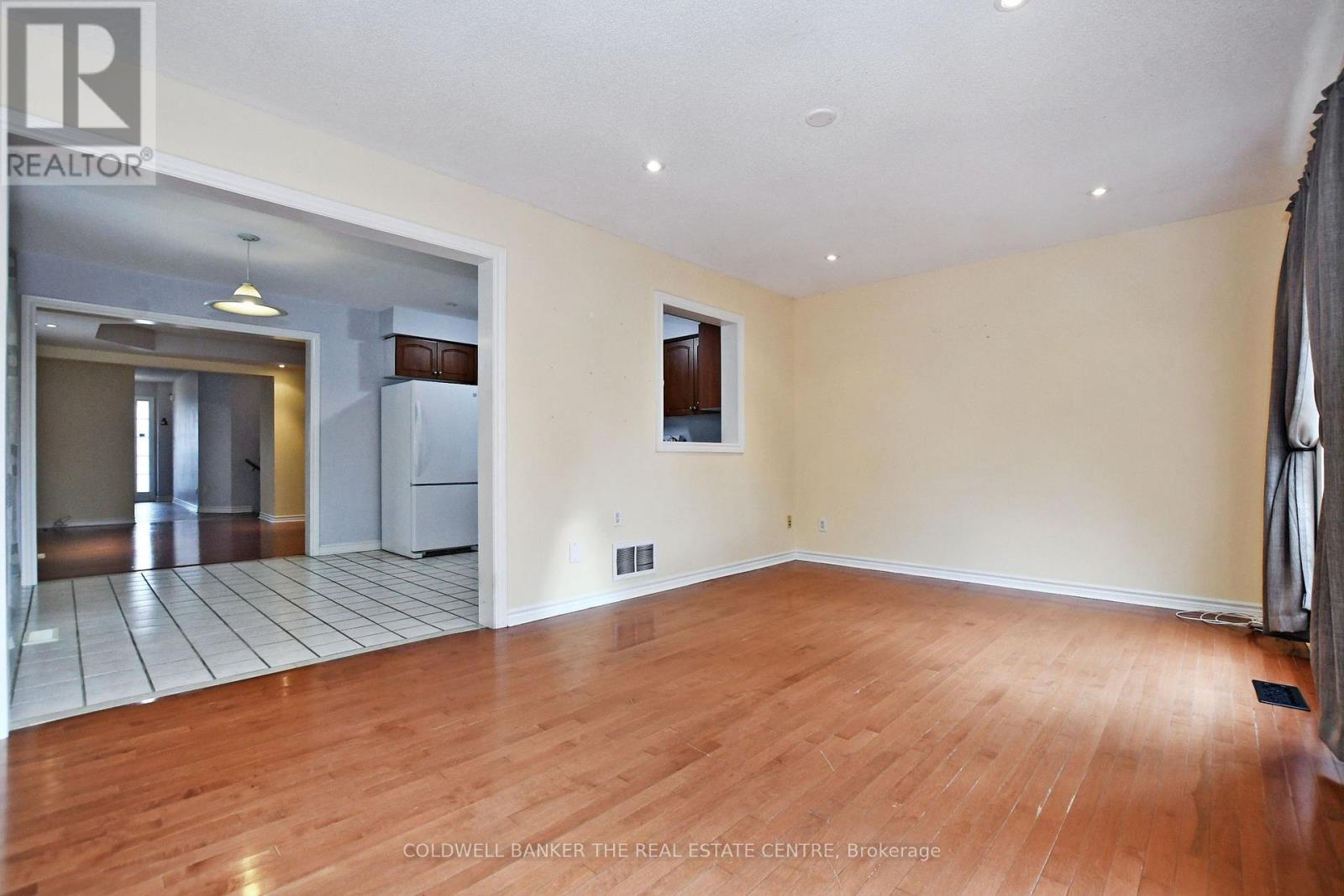 340 Silken Laumann Drive, Newmarket (Stonehaven-Wyndham), Ontario  L3X 2Y5 - Photo 15 - N12768470