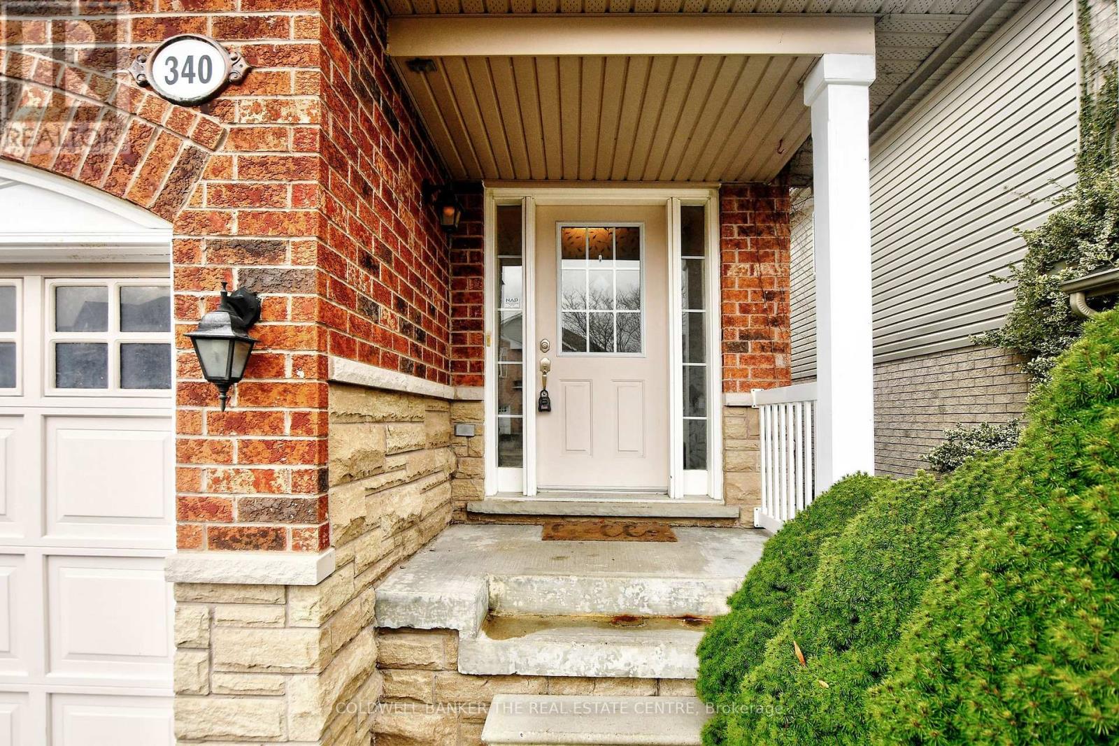 340 Silken Laumann Drive, Newmarket (Stonehaven-Wyndham), Ontario  L3X 2Y5 - Photo 2 - N12768470