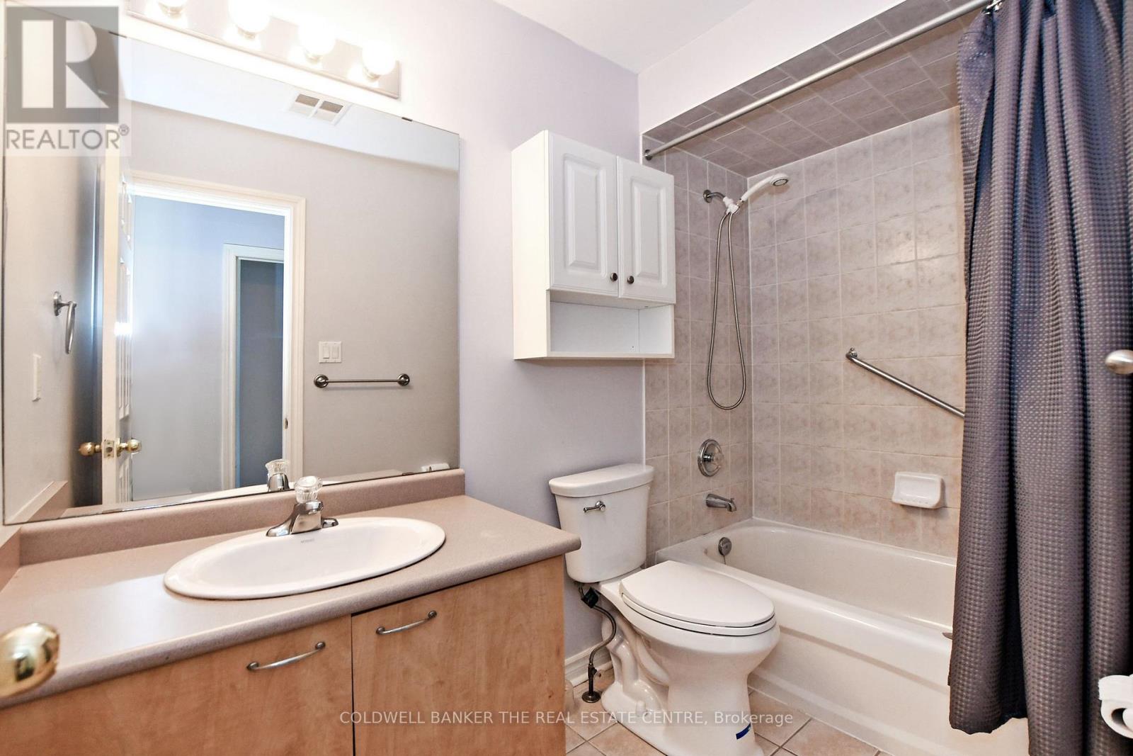 340 Silken Laumann Drive, Newmarket (Stonehaven-Wyndham), Ontario  L3X 2Y5 - Photo 25 - N12768470