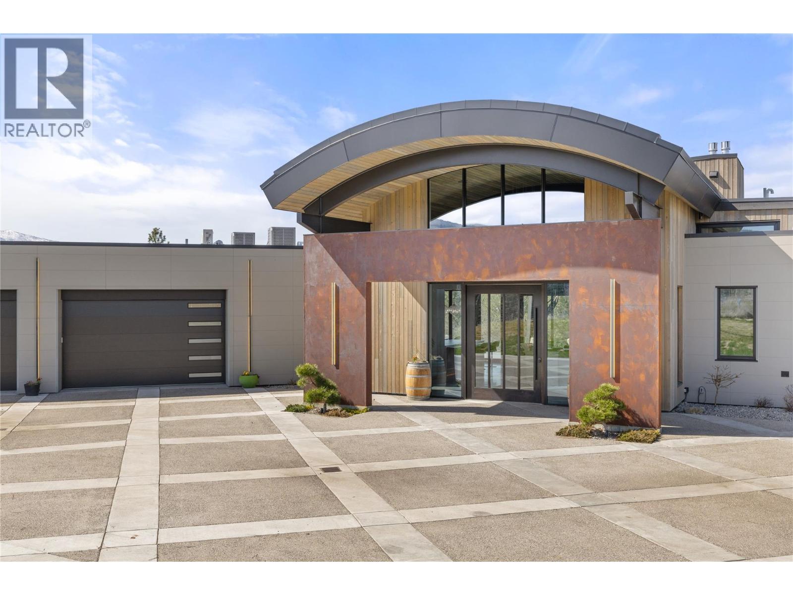 4275 Todd Road, Kelowna, British Columbia  V1W 4B8 - Photo 5 - 10342353