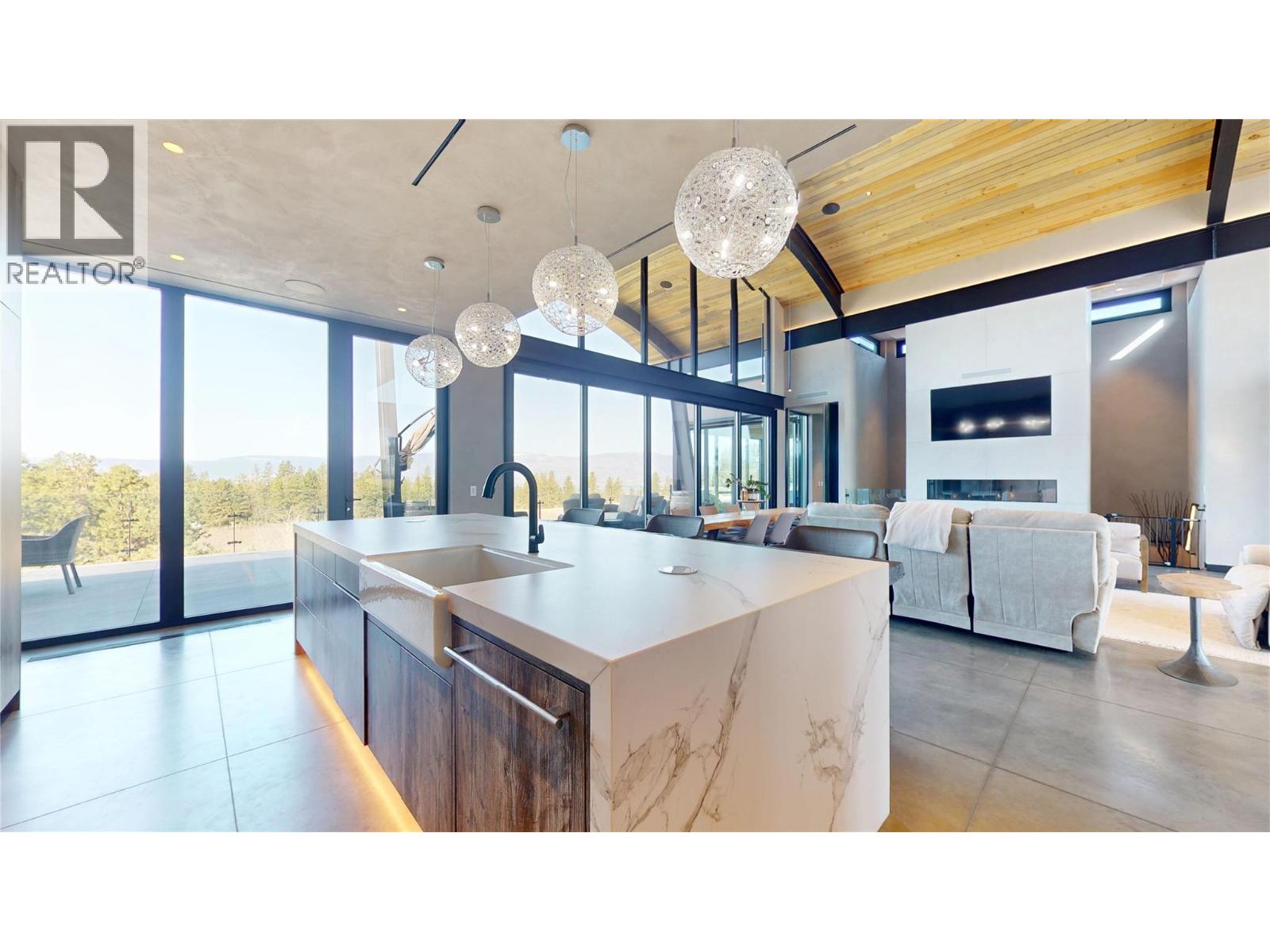 4275 Todd Road, Kelowna, British Columbia  V1W 4B8 - Photo 16 - 10342353