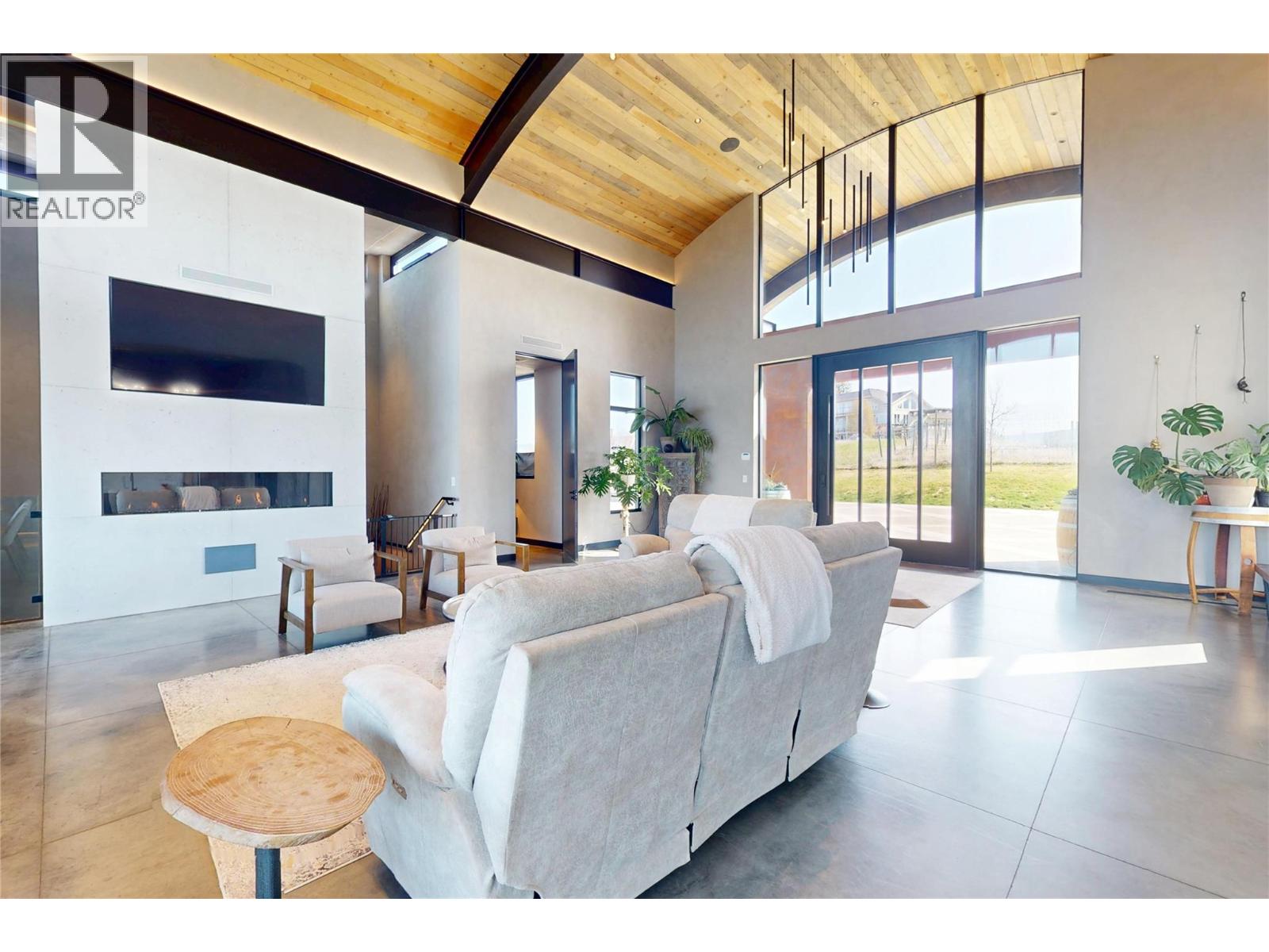 4275 Todd Road, Kelowna, British Columbia  V1W 4B8 - Photo 27 - 10342353