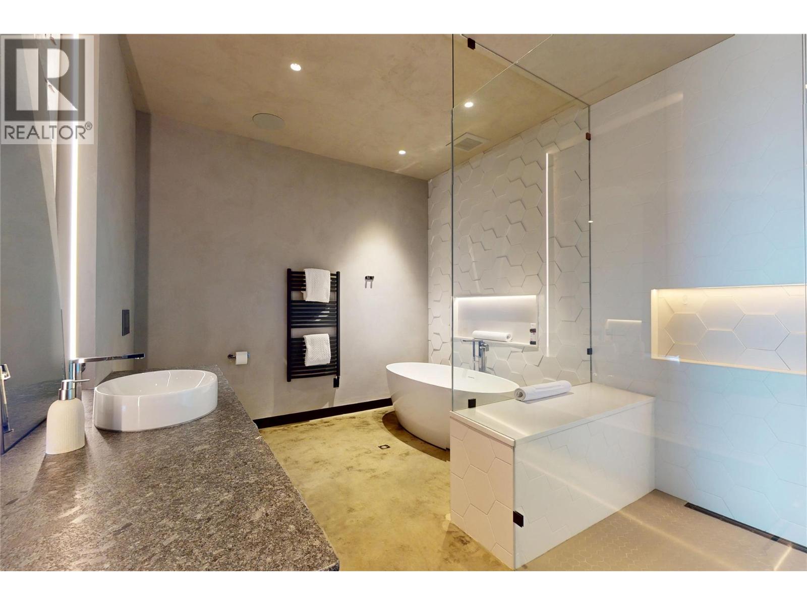 4275 Todd Road, Kelowna, British Columbia  V1W 4B8 - Photo 69 - 10342353