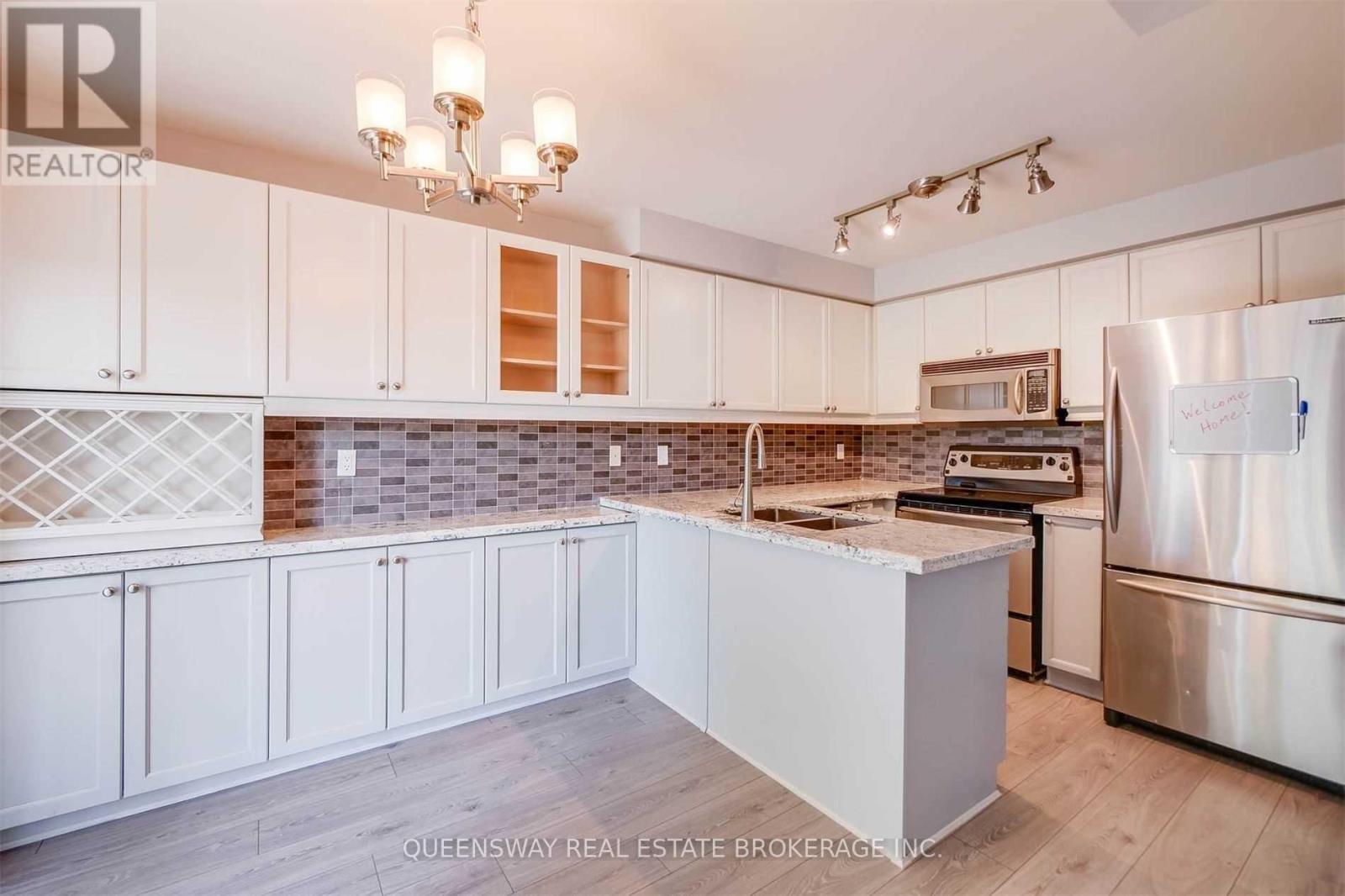 20 Hesketh Court, Caledon, Ontario  L7C 1C6 - Photo 11 - W12768452