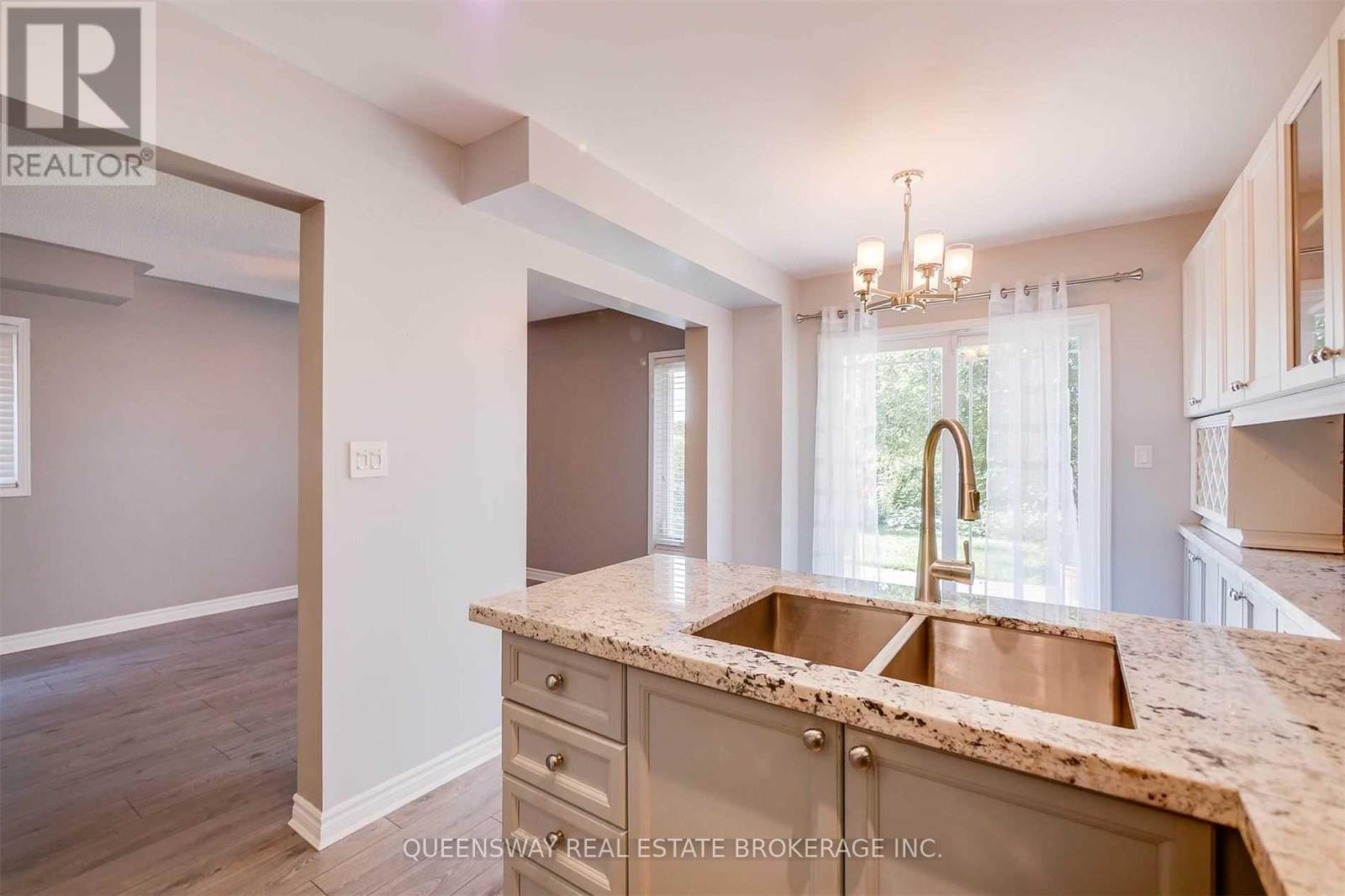 20 Hesketh Court, Caledon, Ontario  L7C 1C6 - Photo 12 - W12768452