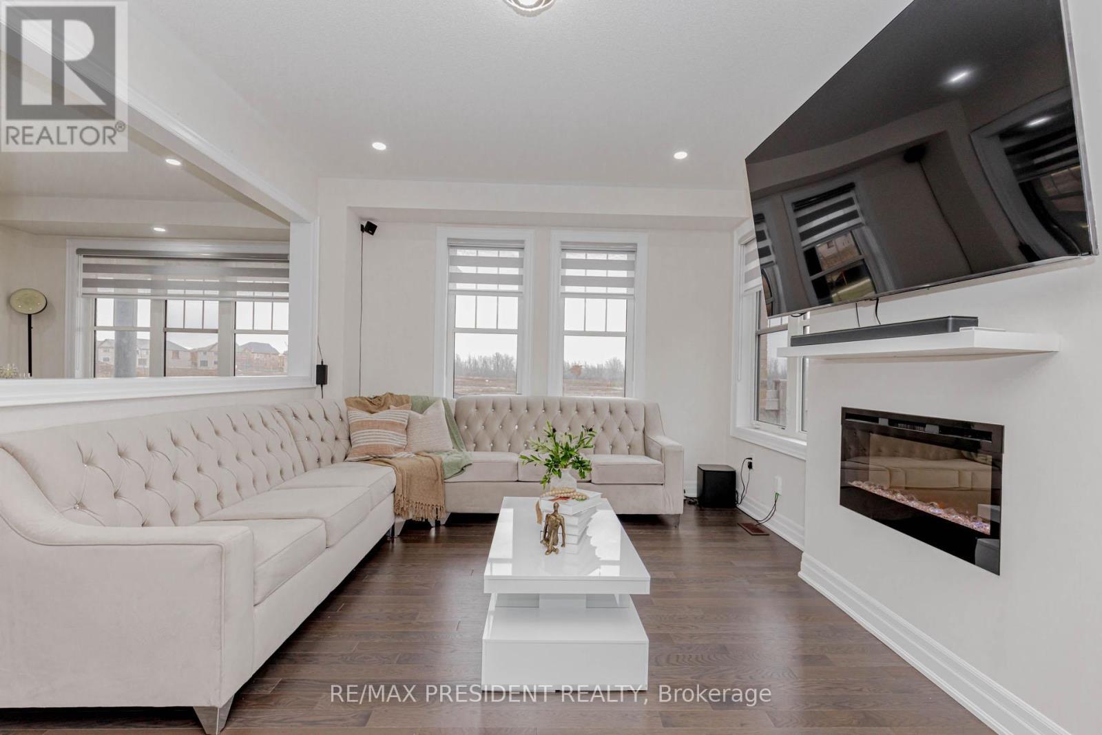 2 Vincena Road, Caledon, Ontario  L7C 4M5 - Photo 11 - W12768462