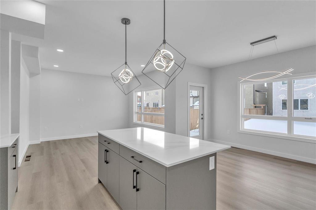 97 Cheema Drive, Winnipeg, Manitoba  R2R 3A9 - Photo 2 - 202602224