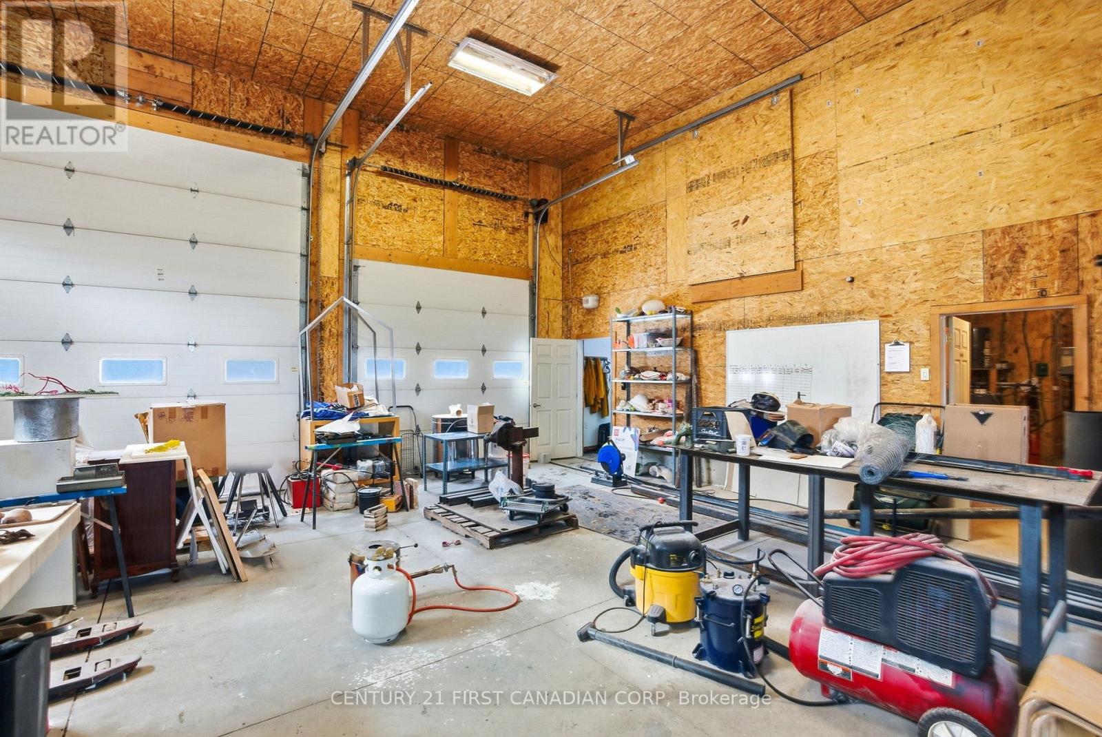 7641 Lakeshore Road, Lambton Shores, Ontario  N0N 1J0 - Photo 35 - X12765188