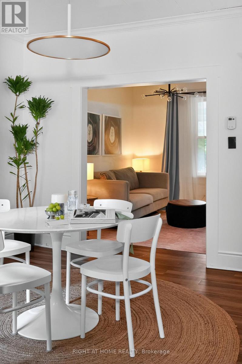 796 KINGSTON ROAD, Toronto, Ontario