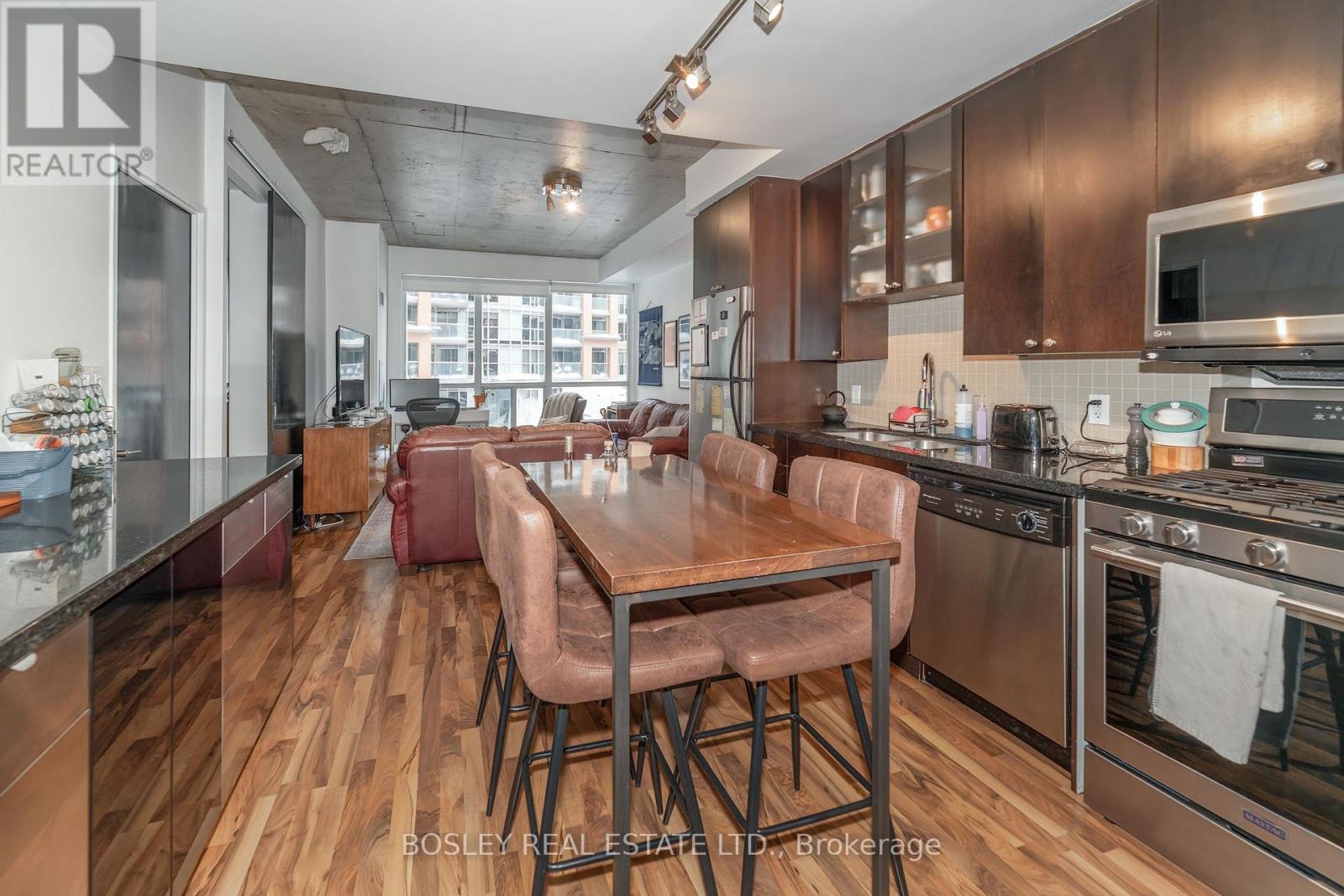 201 - 1 Shaw Street, Toronto, Ontario  M6K 0A1 - Photo 8 - C12738984