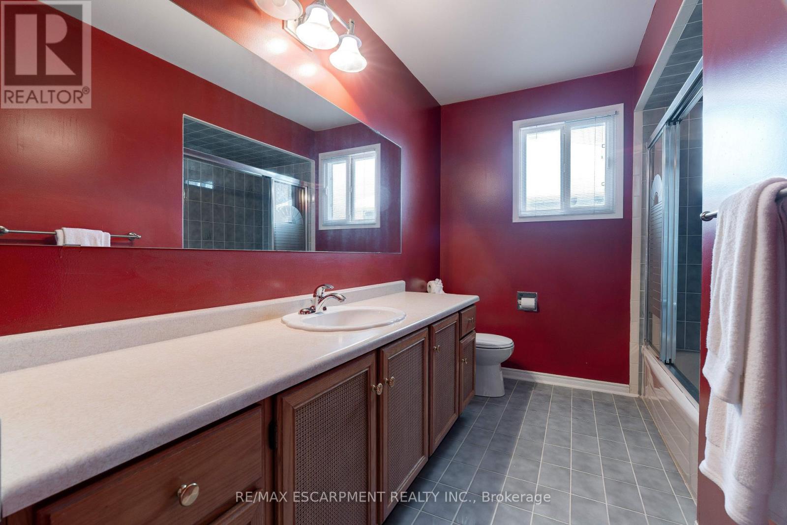 1151 Manor Road, Oakville, Ontario  L6M 1G3 - Photo 32 - W12537106