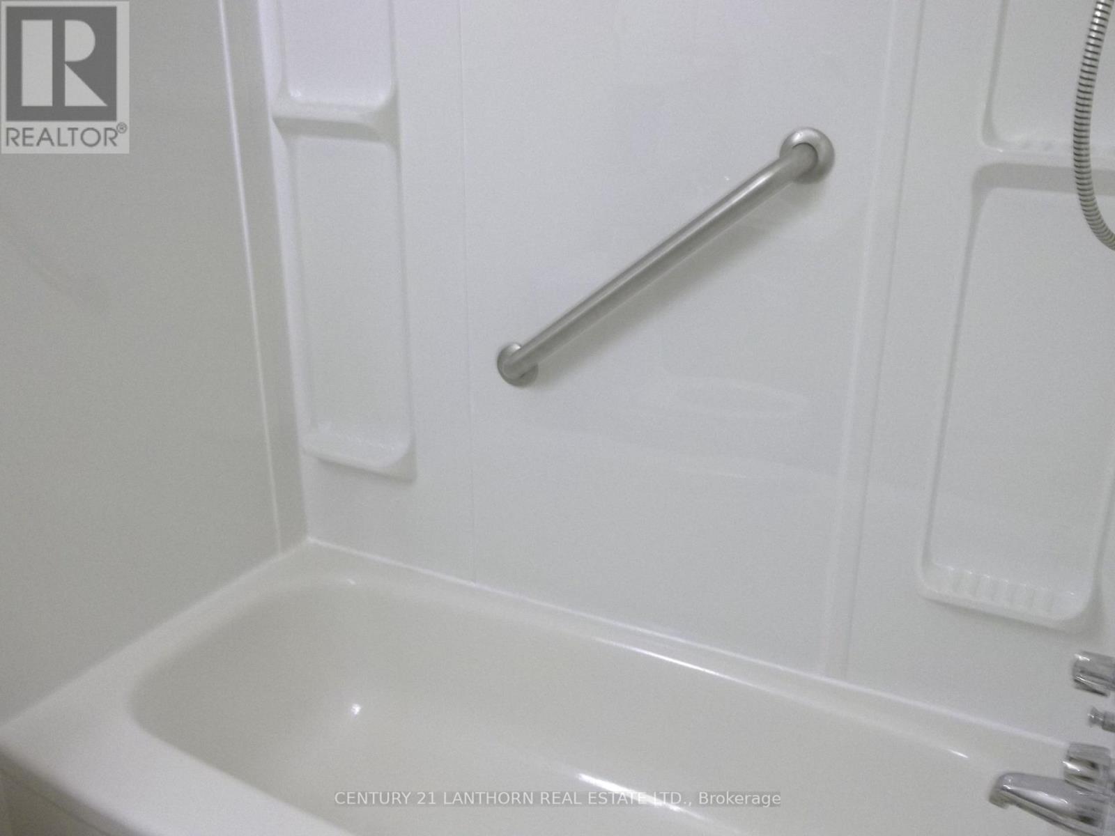 109 Union Street, Prince Edward County, Ontario  K0K 2T0 - Photo 6 - X12768492