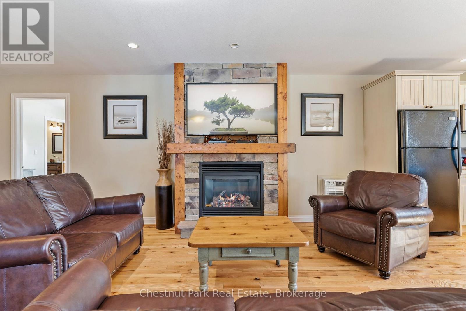 112-8 - 1052 Rat Bay Road, Lake Of Bays, Ontario  P1H 2J6 - Photo 14 - X12768528