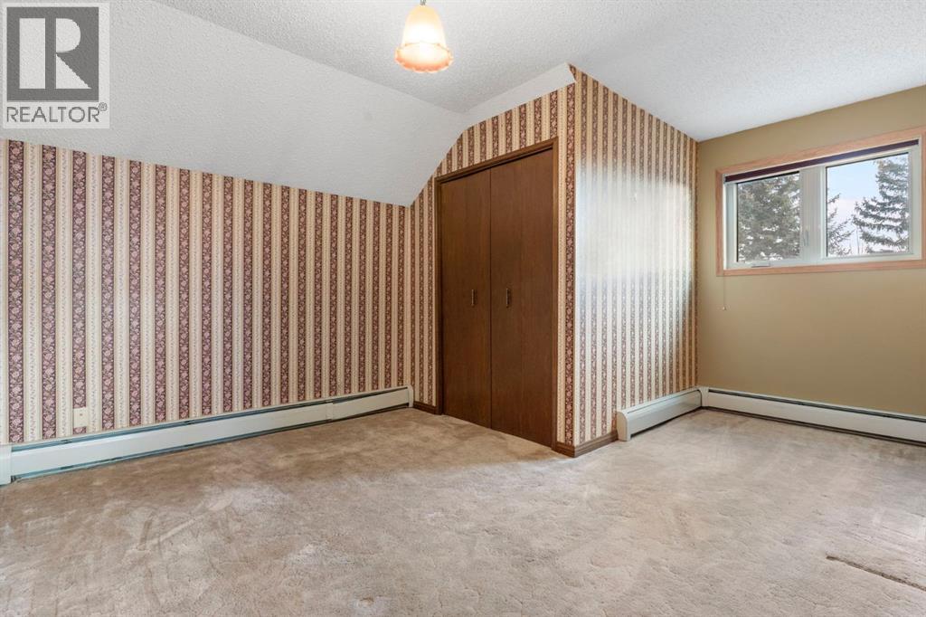 39 Coach Gate Way Sw, Calgary, Alberta  T3H 1L7 - Photo 20 - A2284475