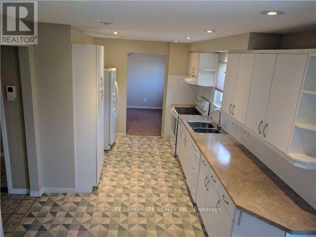 193 Chebucto Drive, Oakville, Ontario  L6J 5R1 - Photo 16 - W12768386