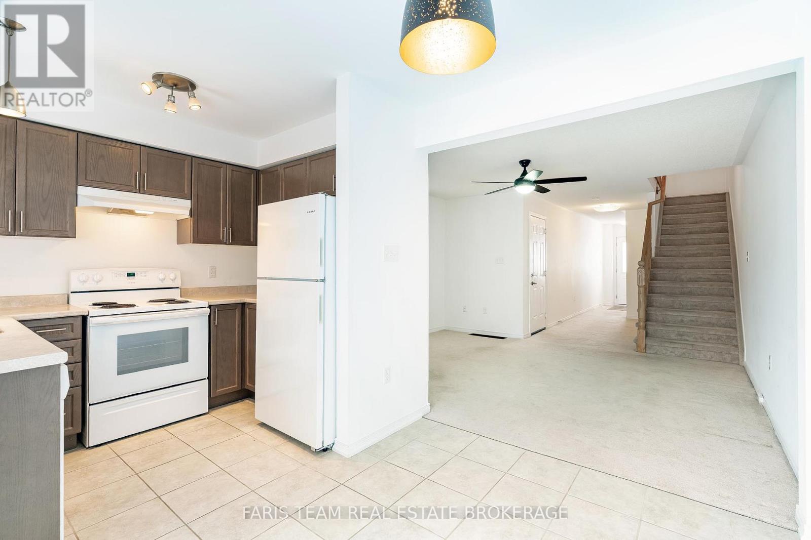 19 Frank's Way, Barrie, Ontario  L4N 3J1 - Photo 10 - S12768532