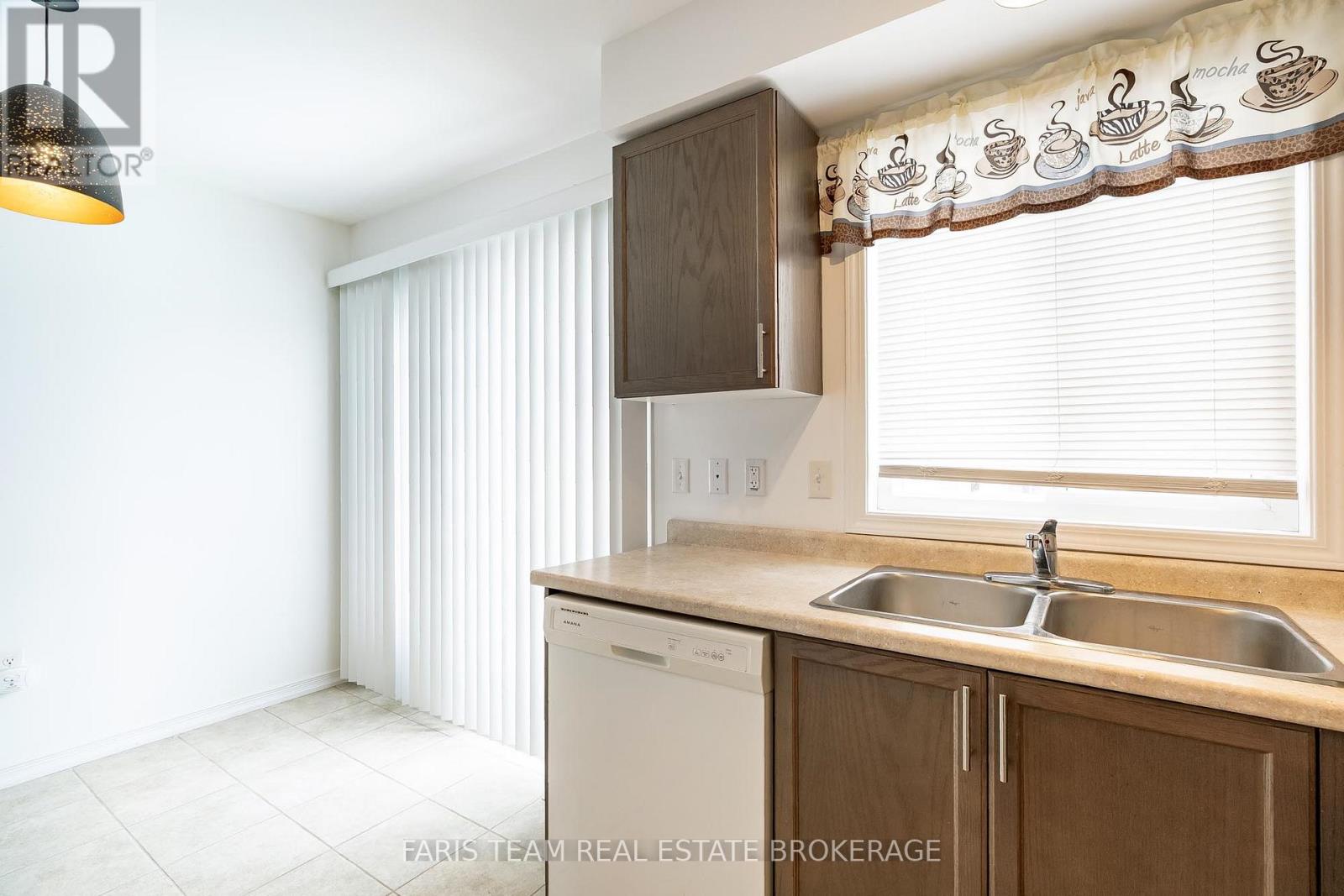 19 Frank's Way, Barrie, Ontario  L4N 3J1 - Photo 7 - S12768532