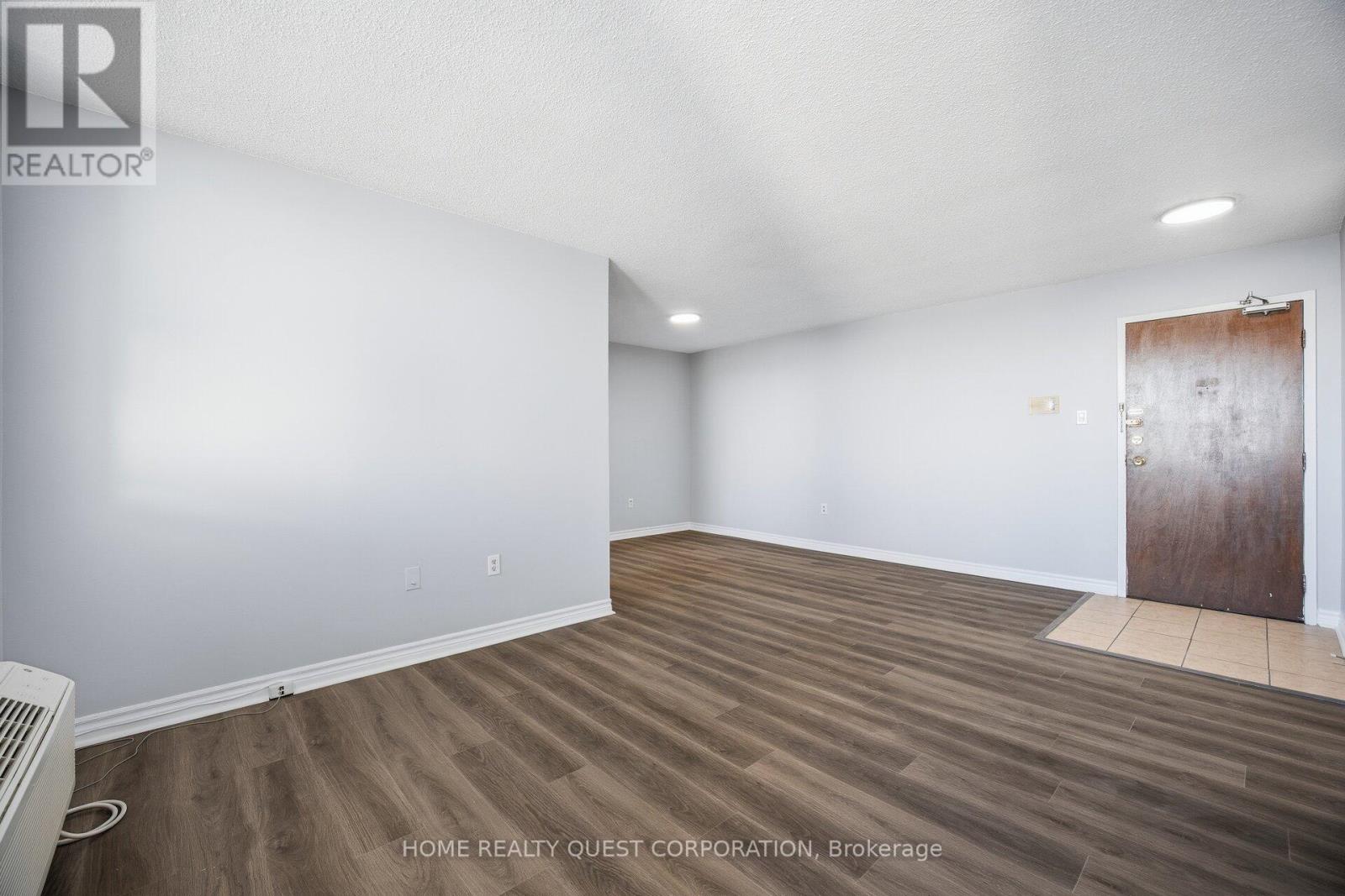 1804 - 966 Inverhouse Drive, Mississauga, Ontario  L5J 4B6 - Photo 5 - W12752380