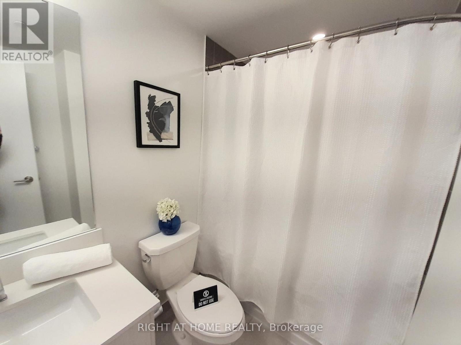 808 - 225 Malta Avenue, Brampton, Ontario  L6Y 6L6 - Photo 9 - W12768510