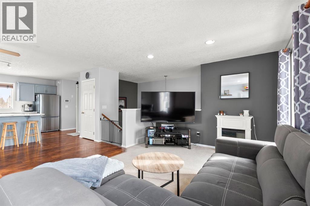 25 Park Place, Didsbury, Alberta  T0M 0W0 - Photo 6 - A2283255