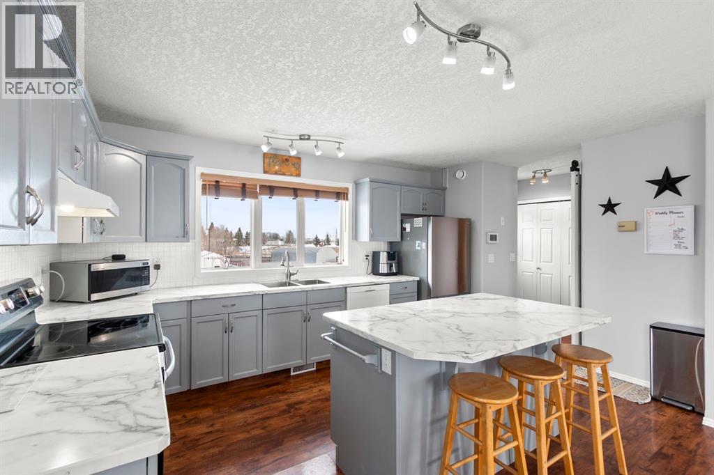 25 Park Place, Didsbury, Alberta  T0M 0W0 - Photo 11 - A2283255