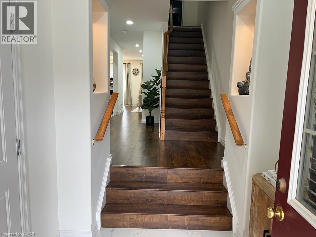 522 Banffshire Crescent, Kitchener, Ontario  N2R 1W7 - Photo 2 - 40803716