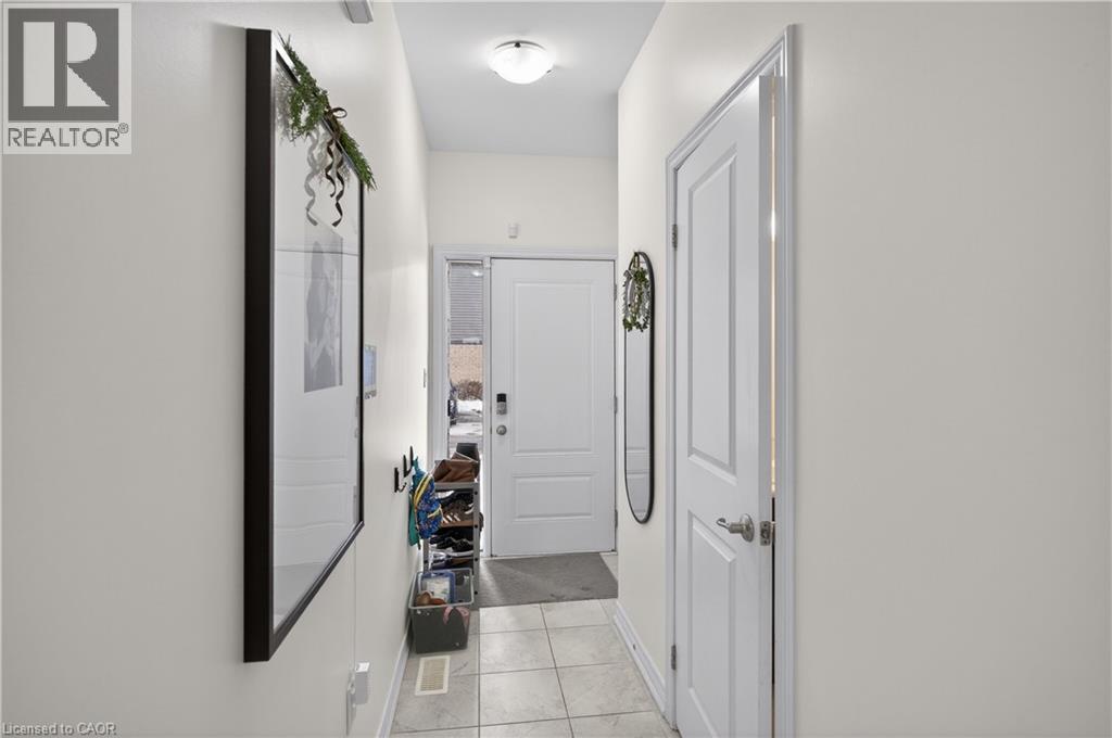 377 Glancaster Road Unit# 2, Ancaster, Ontario  L9G 0G4 - Photo 5 - 40803708