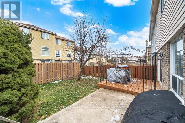 8 Nottawasaga Crescent, Brampton (Heart Lake West), Ontario  L6Z 1B9 - Photo 40 - W12760008