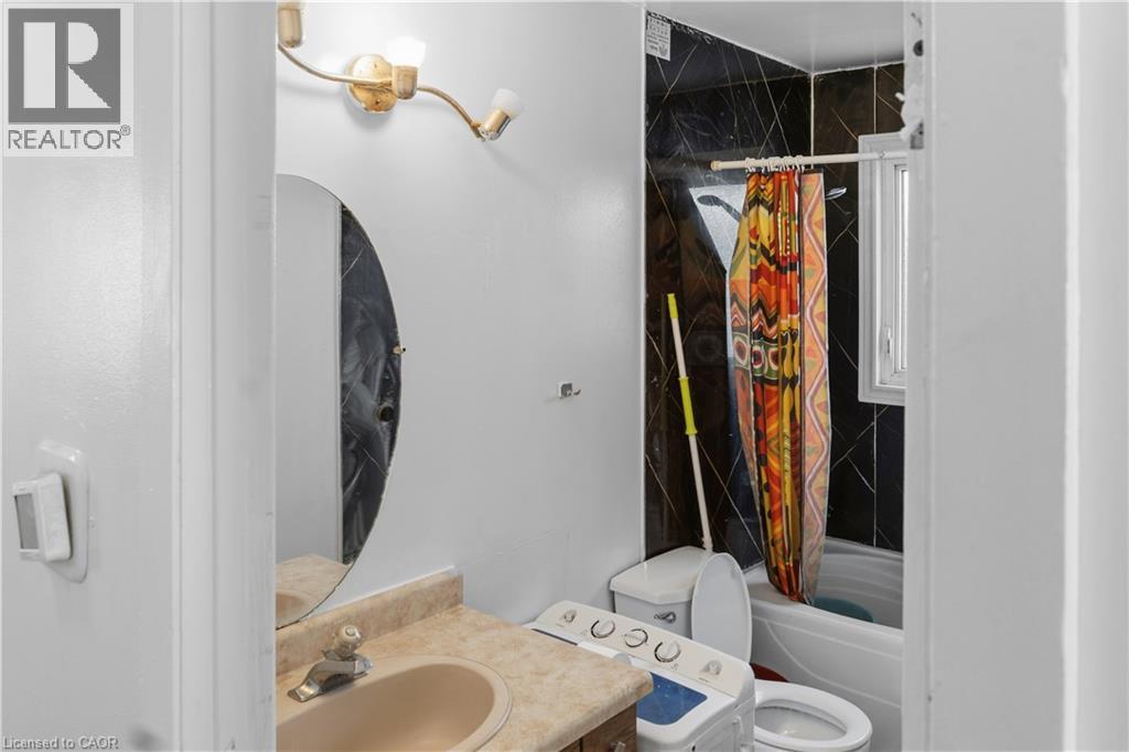 52 Ruby Street, Kitchener, Ontario  N2M 3E3 - Photo 11 - 40803438