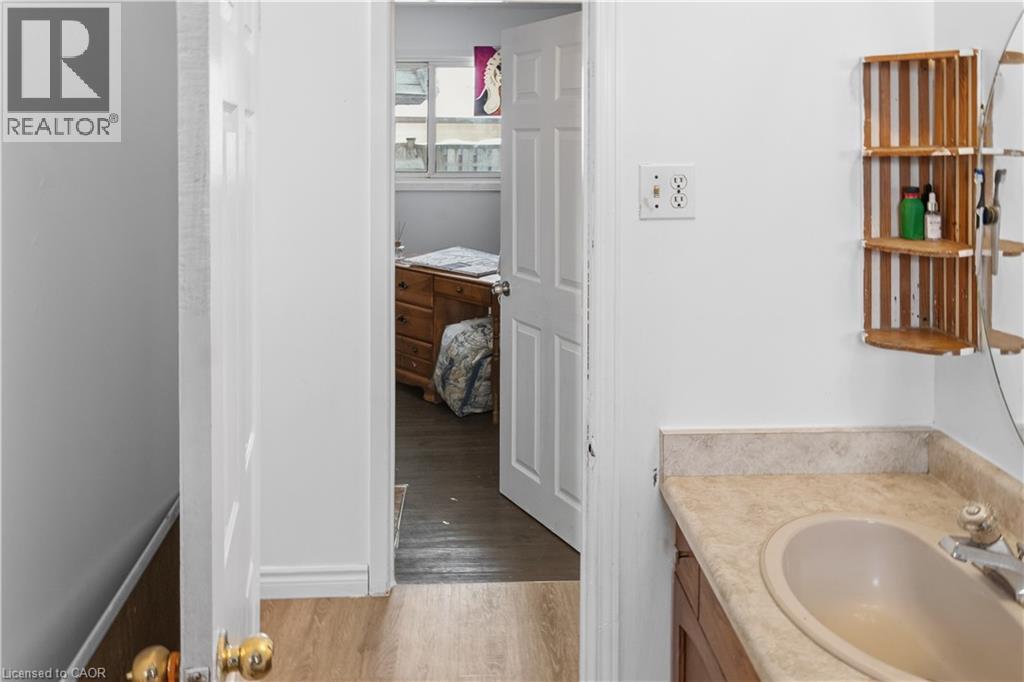 52 Ruby Street, Kitchener, Ontario  N2M 3E3 - Photo 25 - 40803438