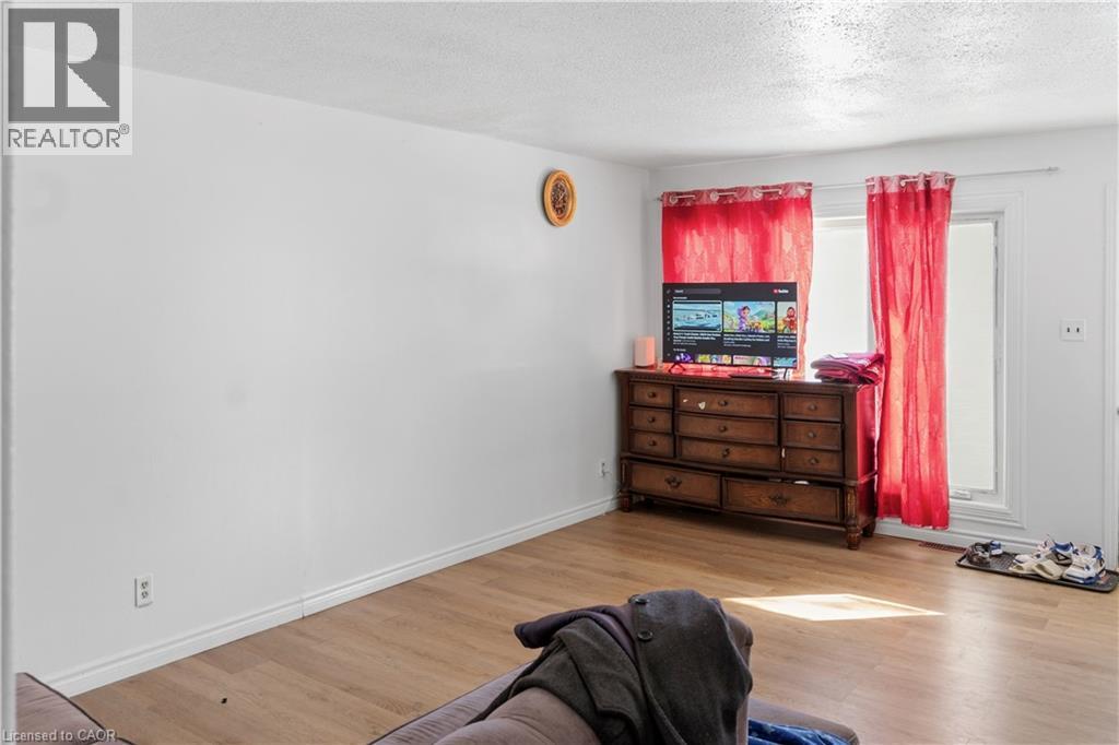 52 Ruby Street, Kitchener, Ontario  N2M 3E3 - Photo 6 - 40803438