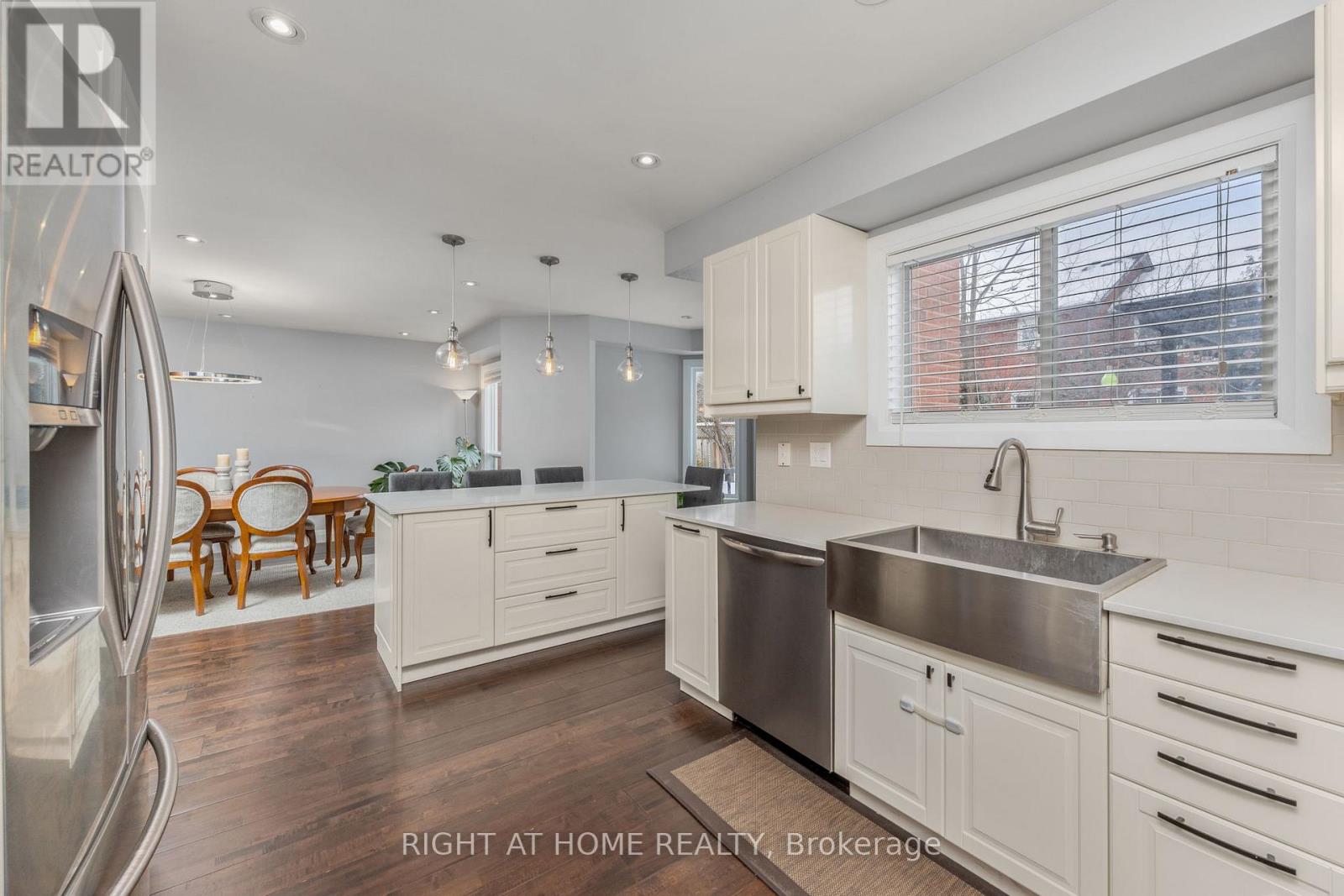 2212 Vista Oak Drive, Oakville, Ontario  L6M 3L7 - Photo 14 - W12768538